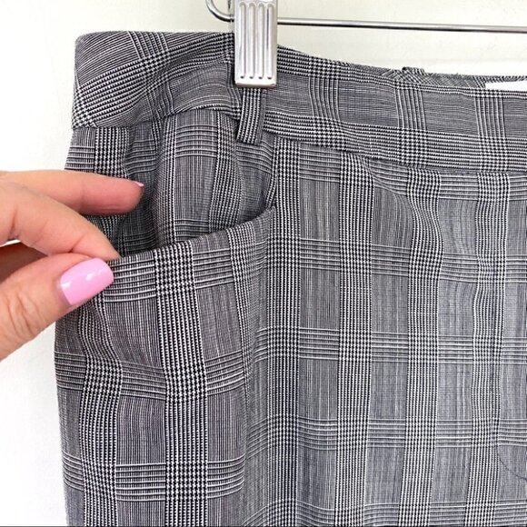 Calvin Klein plaid trousers, modern fit, medium rise, plaid stretch fabric - Picture 10 of 13